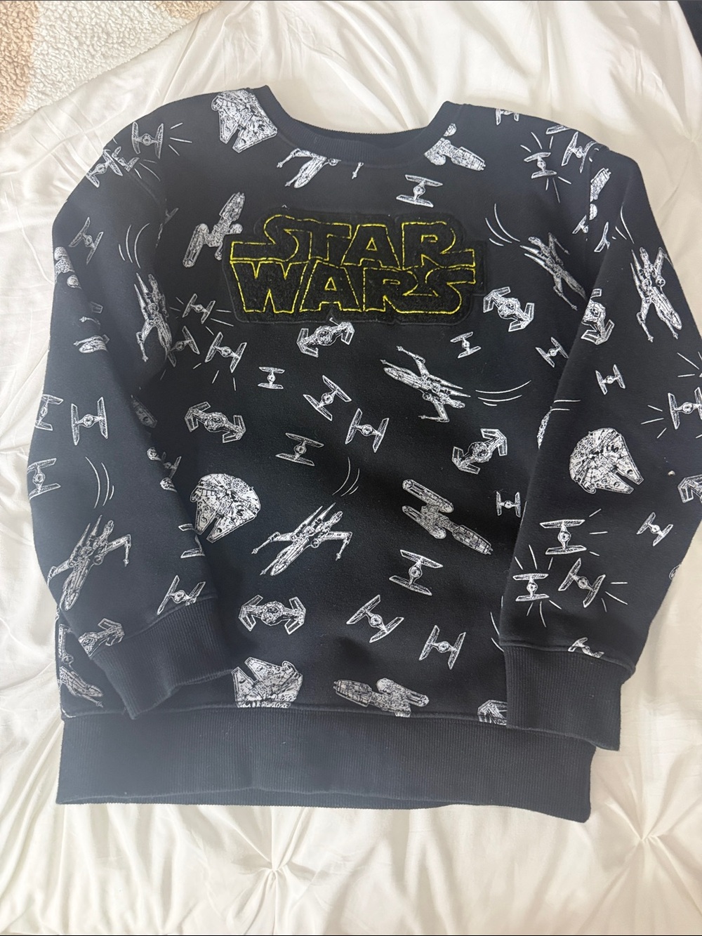 Super soft and nice size 10 boys Star Wars Black Graphic Crewneck Sweater